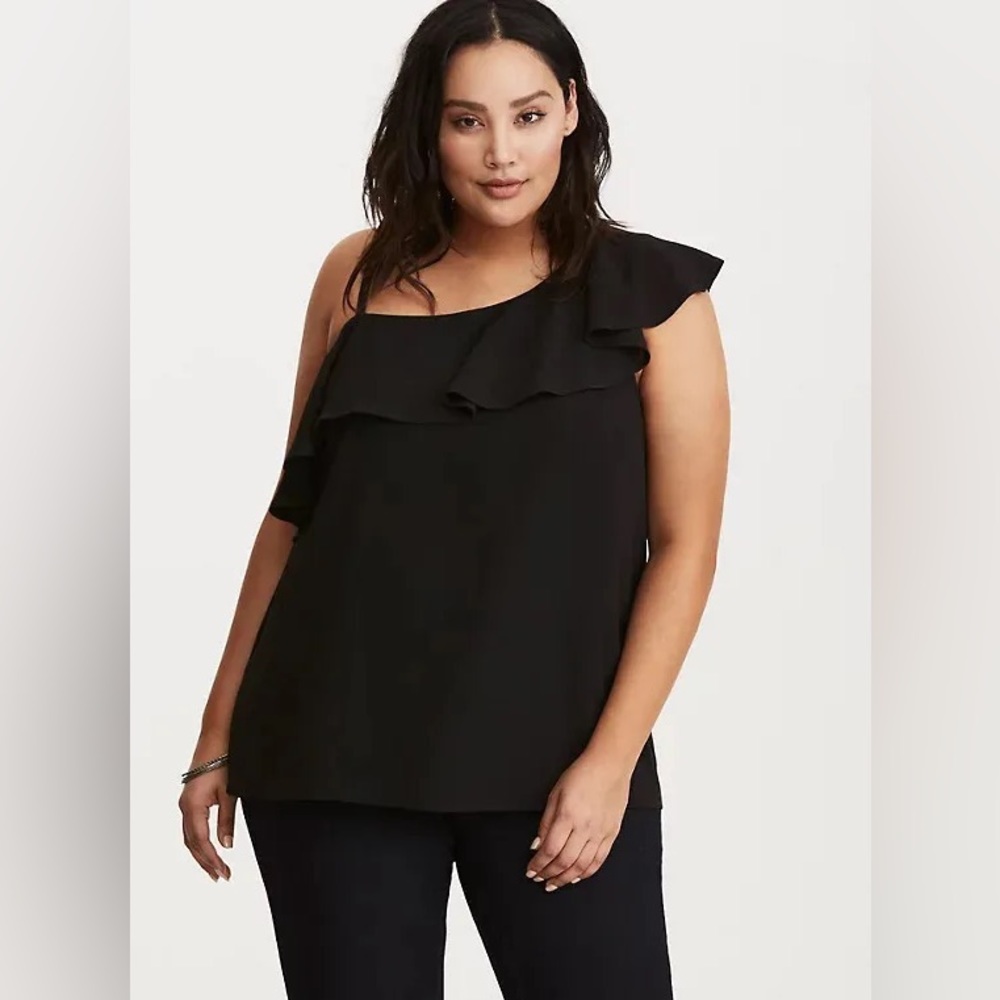 Torrid black one-sleeve top